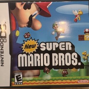 Nintendo New Super Mario Bros. for DS - Red, Blue, Green
